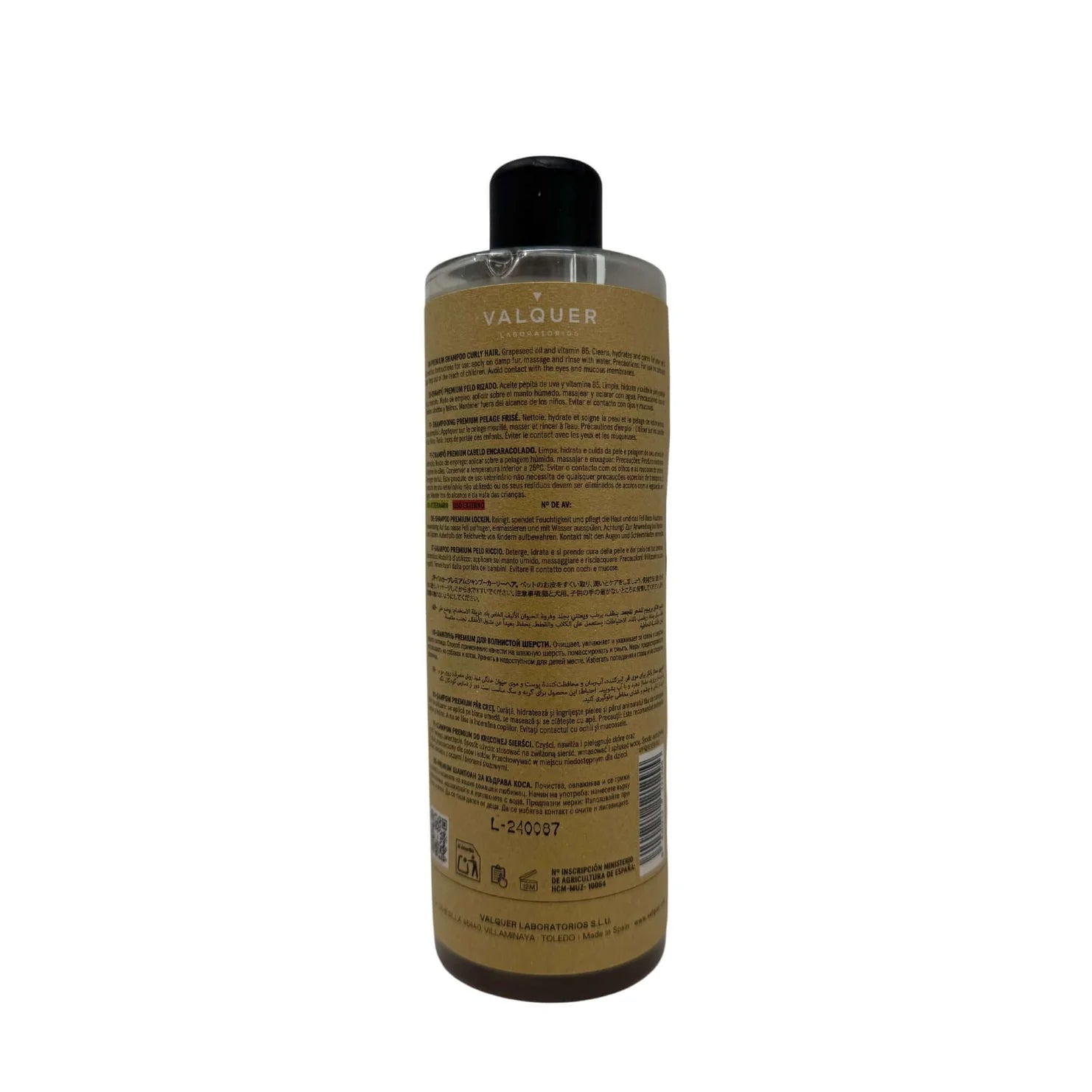 Primer plano del producto para el cuidado del pelaje rizado (Gama Curly M!mado) que muestra el resultado de rizos definidos, suaves y sin encrespamiento. Destaca que es 0% sulfatos, sales ni siliconas, reforzando la +CALIDAD y el cuidado natural. La solución ideal para que tu Mimado de pelaje rizado tenga un +VIDA con brillo y suavidad.